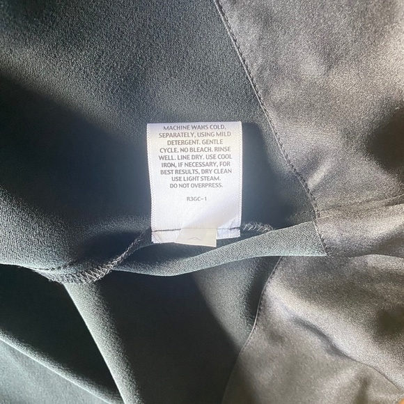 Eileen Fisher 100% Silk Georgette Crepe Dress Black Long Sleeve  Size Small - Picture 7 of 7